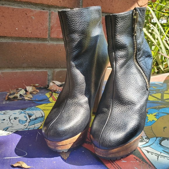 GIVANNO Leather Clog Booties - Picture 3 of 8